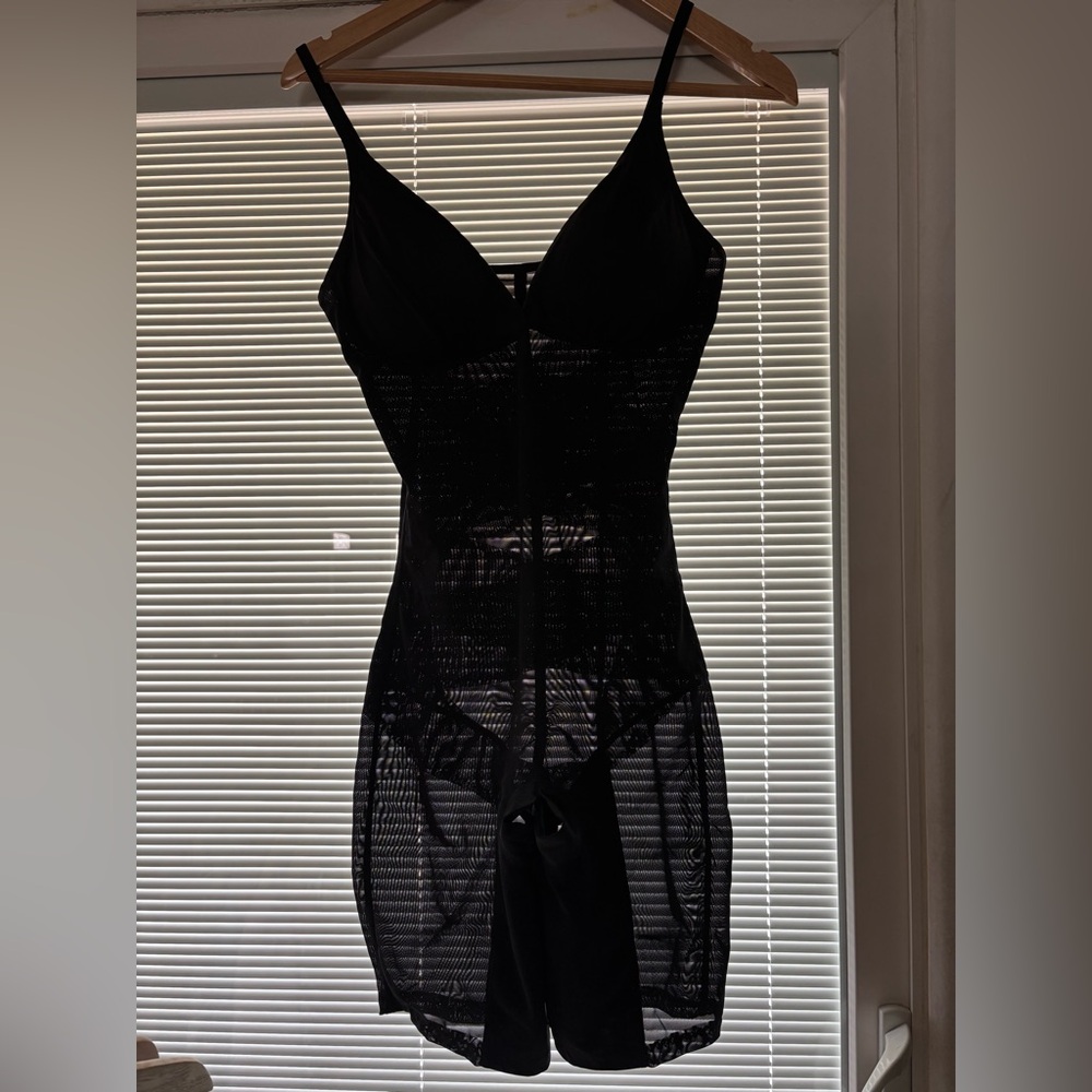 Body contour suit